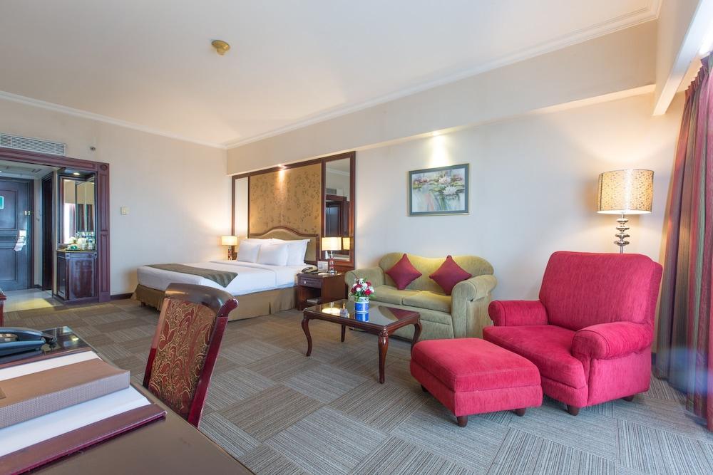Sunlake Waterfront Resort & Convention Jakarta Eksteriør billede