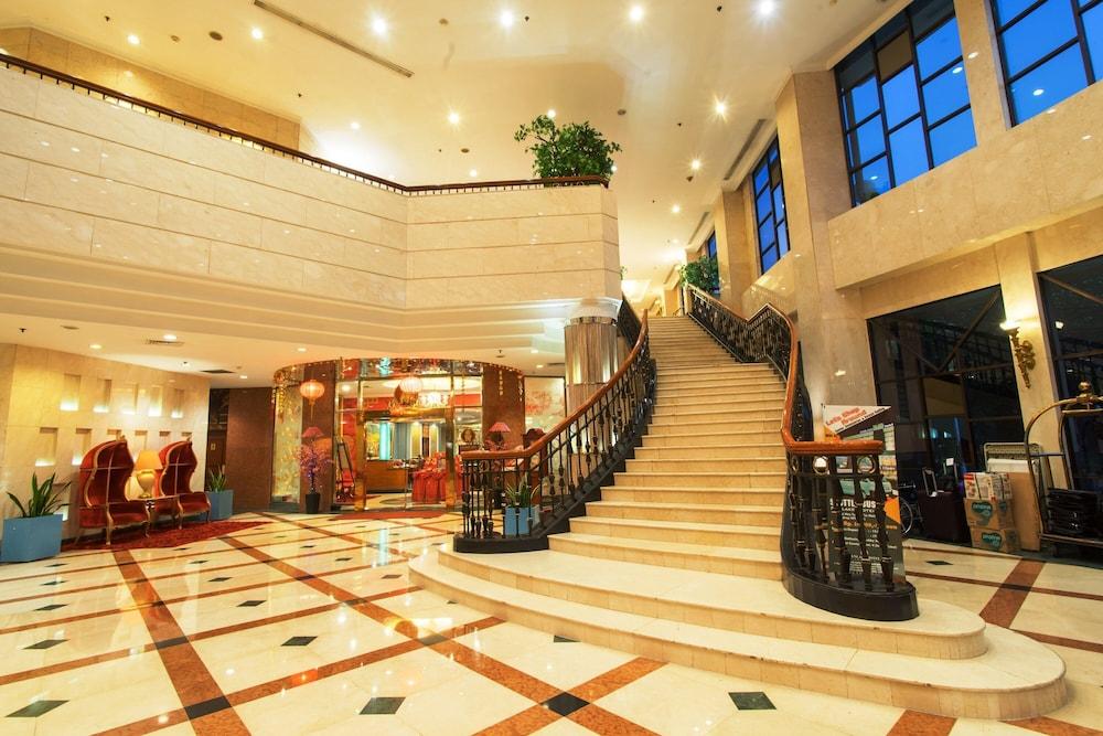 Sunlake Waterfront Resort & Convention Jakarta Eksteriør billede