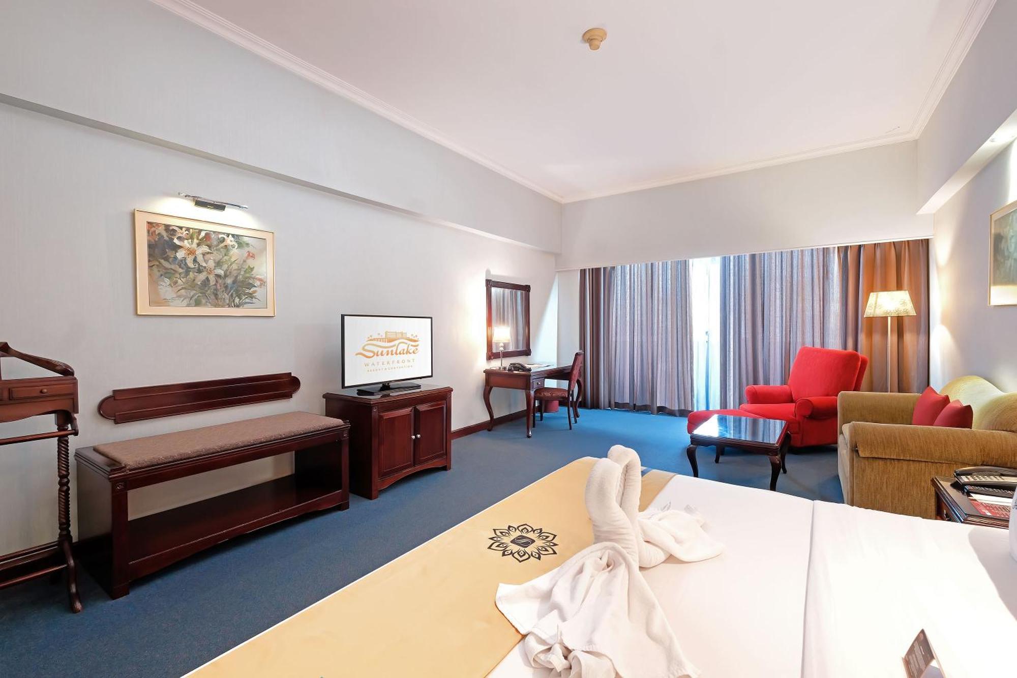 Sunlake Waterfront Resort & Convention Jakarta Eksteriør billede