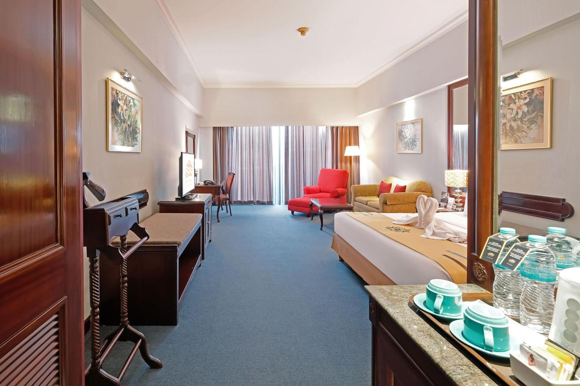Sunlake Waterfront Resort & Convention Jakarta Eksteriør billede