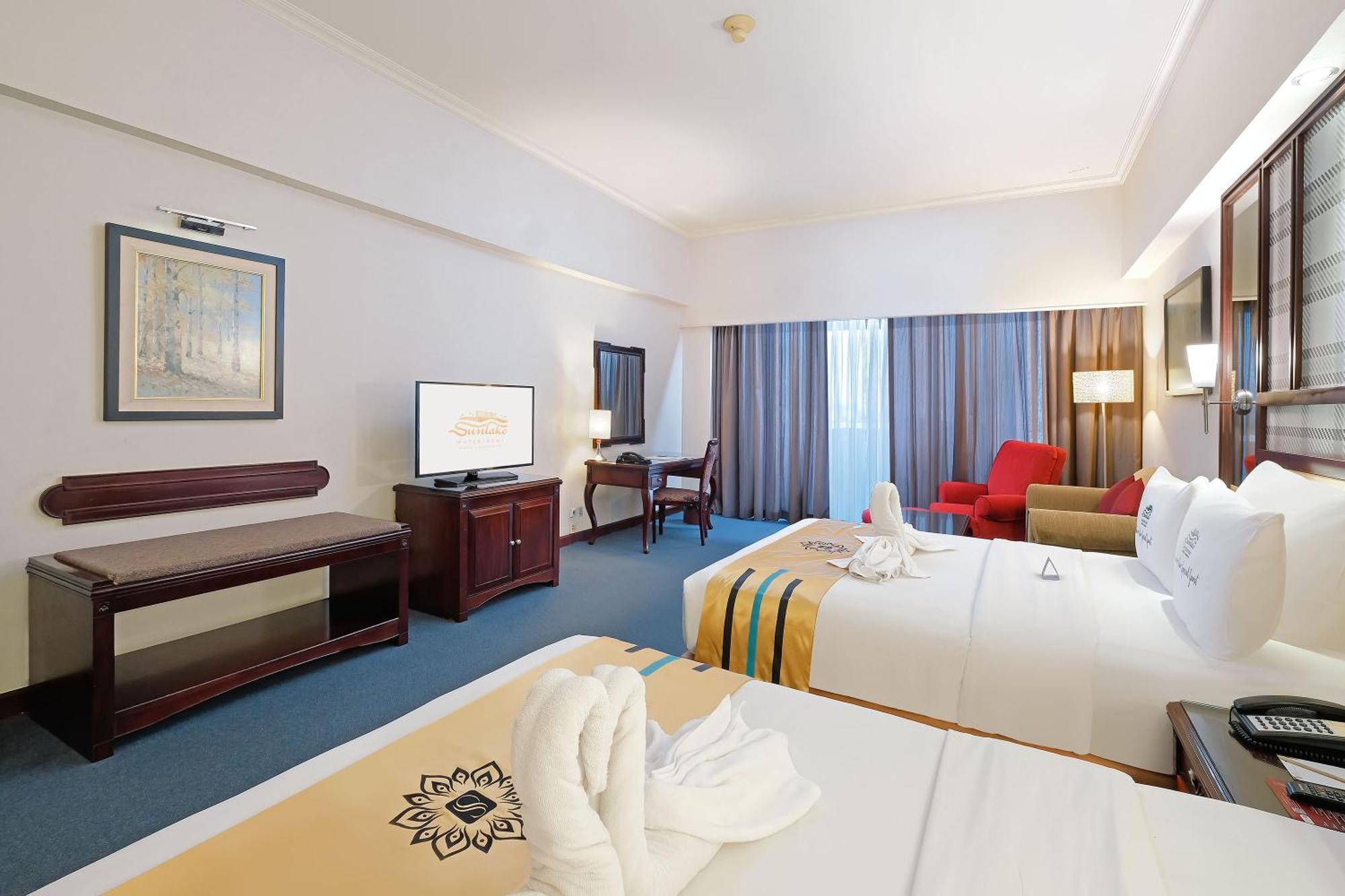Sunlake Waterfront Resort & Convention Jakarta Eksteriør billede