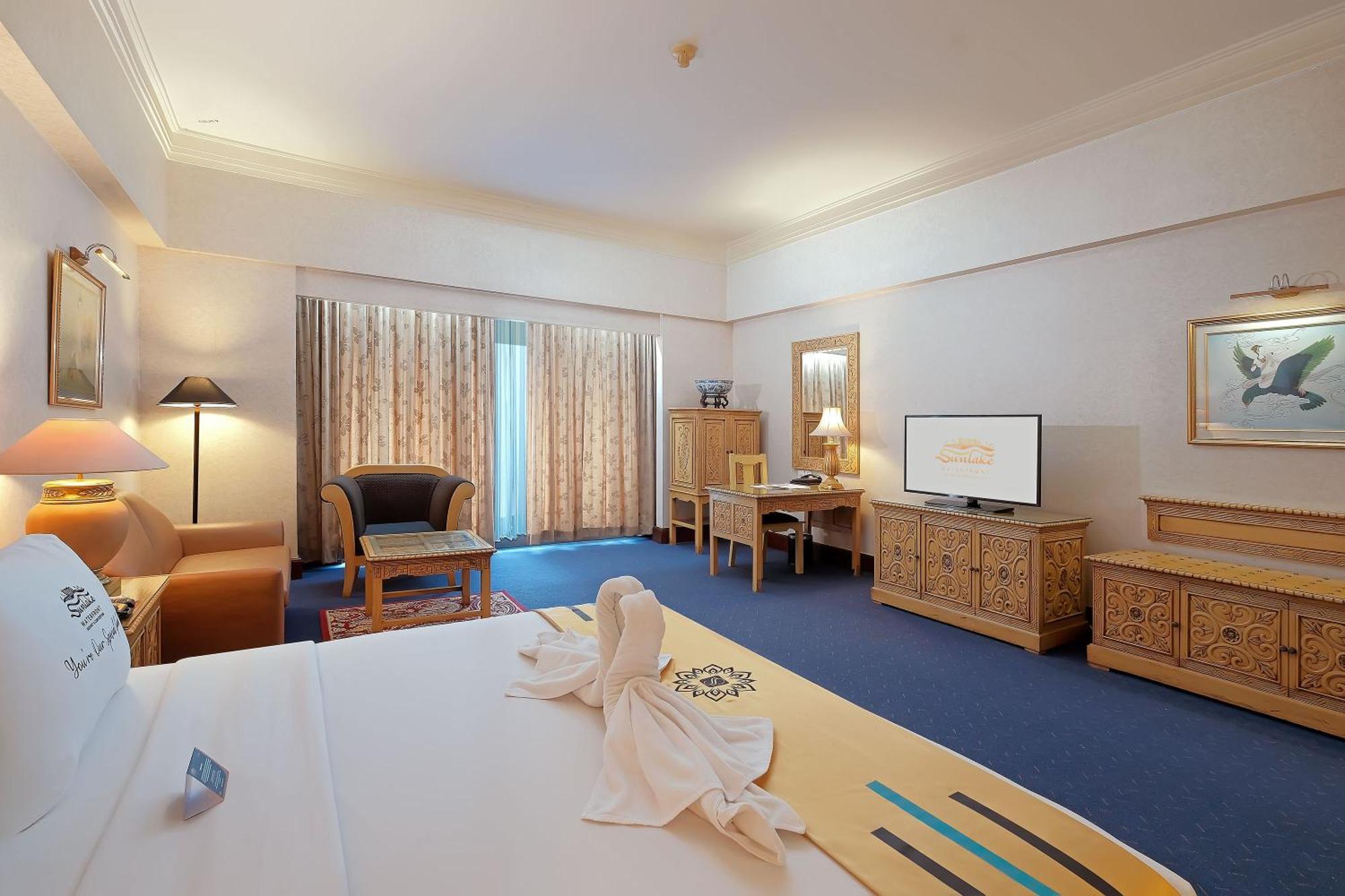 Sunlake Waterfront Resort & Convention Jakarta Eksteriør billede