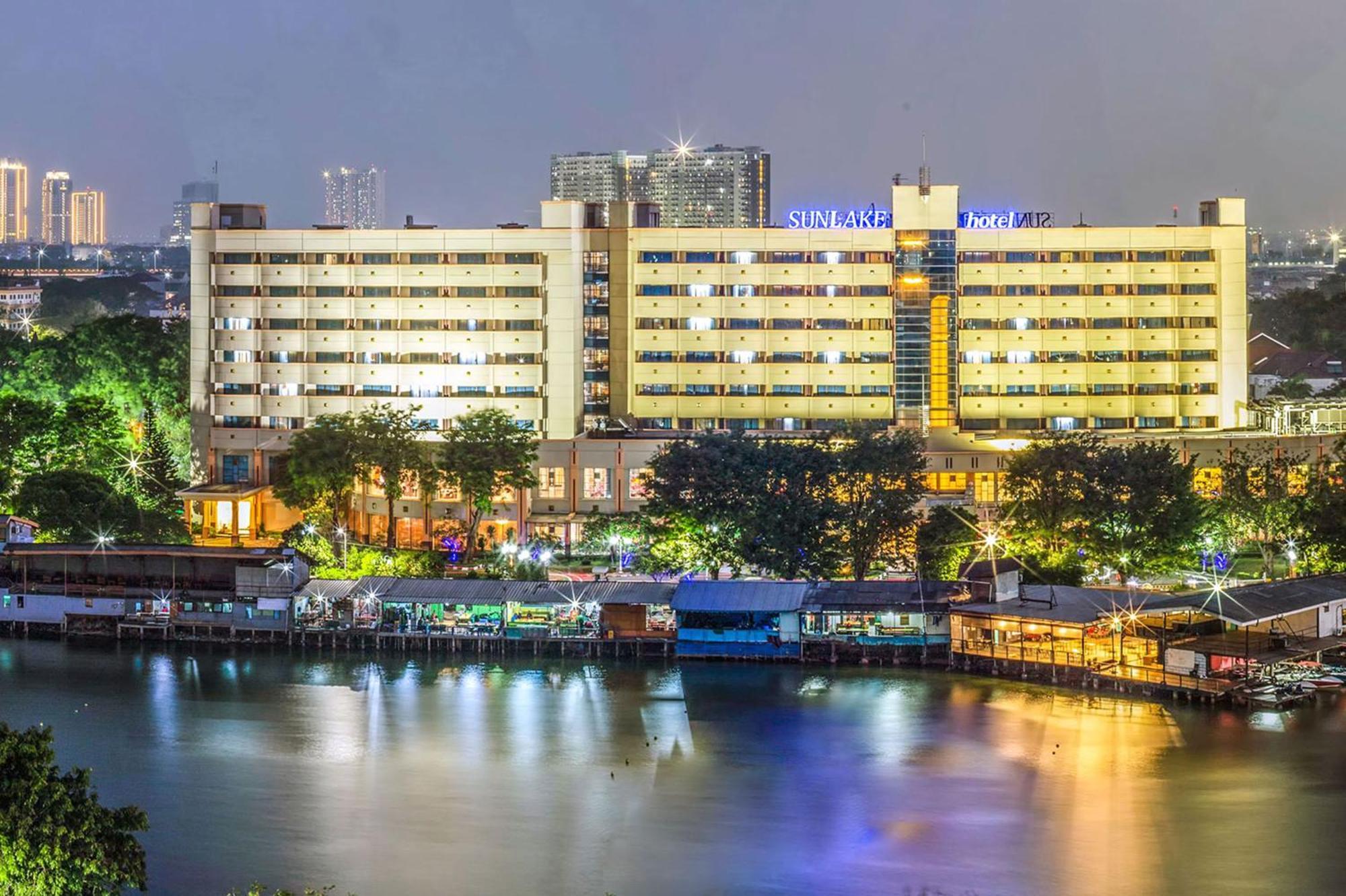 Sunlake Waterfront Resort & Convention Jakarta Eksteriør billede